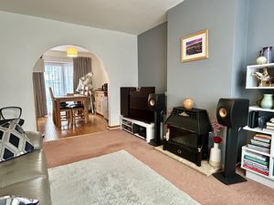 Lounge- click for photo gallery